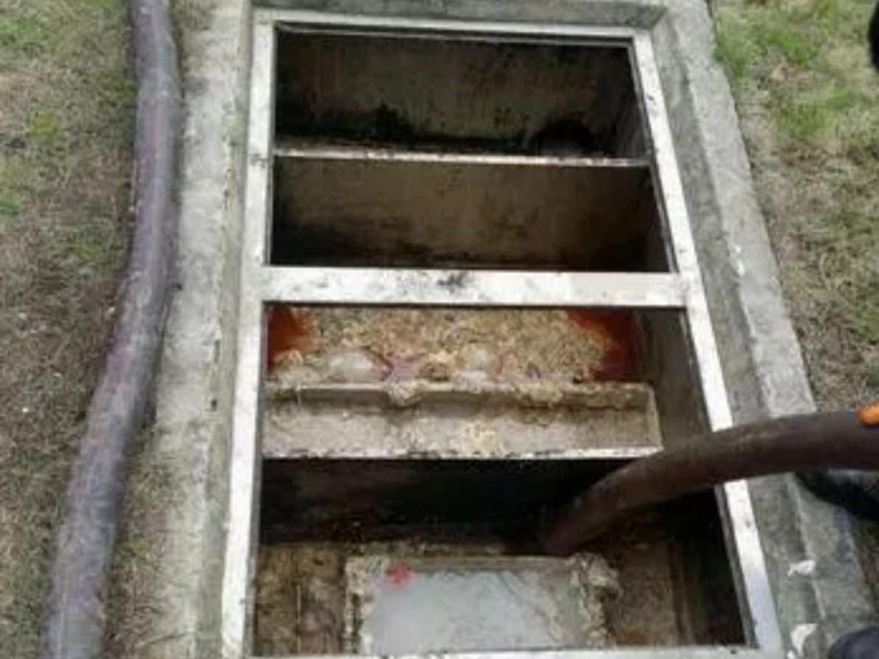 万泉镇隔油池清理